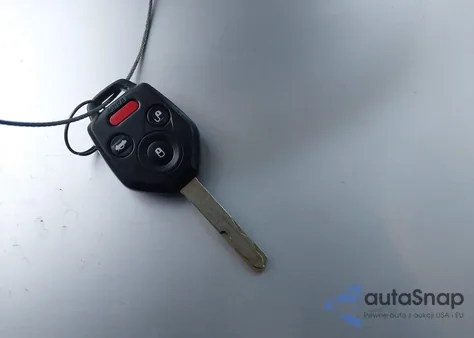 2013 Subaru Outback 2.5I Premium from USA, damaged, VIN 4S4BRBCC3D3221897